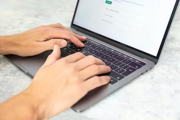 Cover image for Persuasive Copywriting Techniques: Rhetorical Devices That Trigger Action